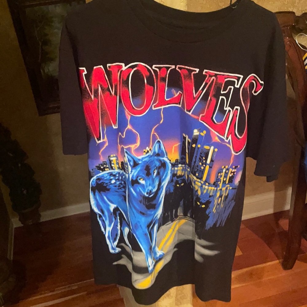 Big Sean Wolves tee